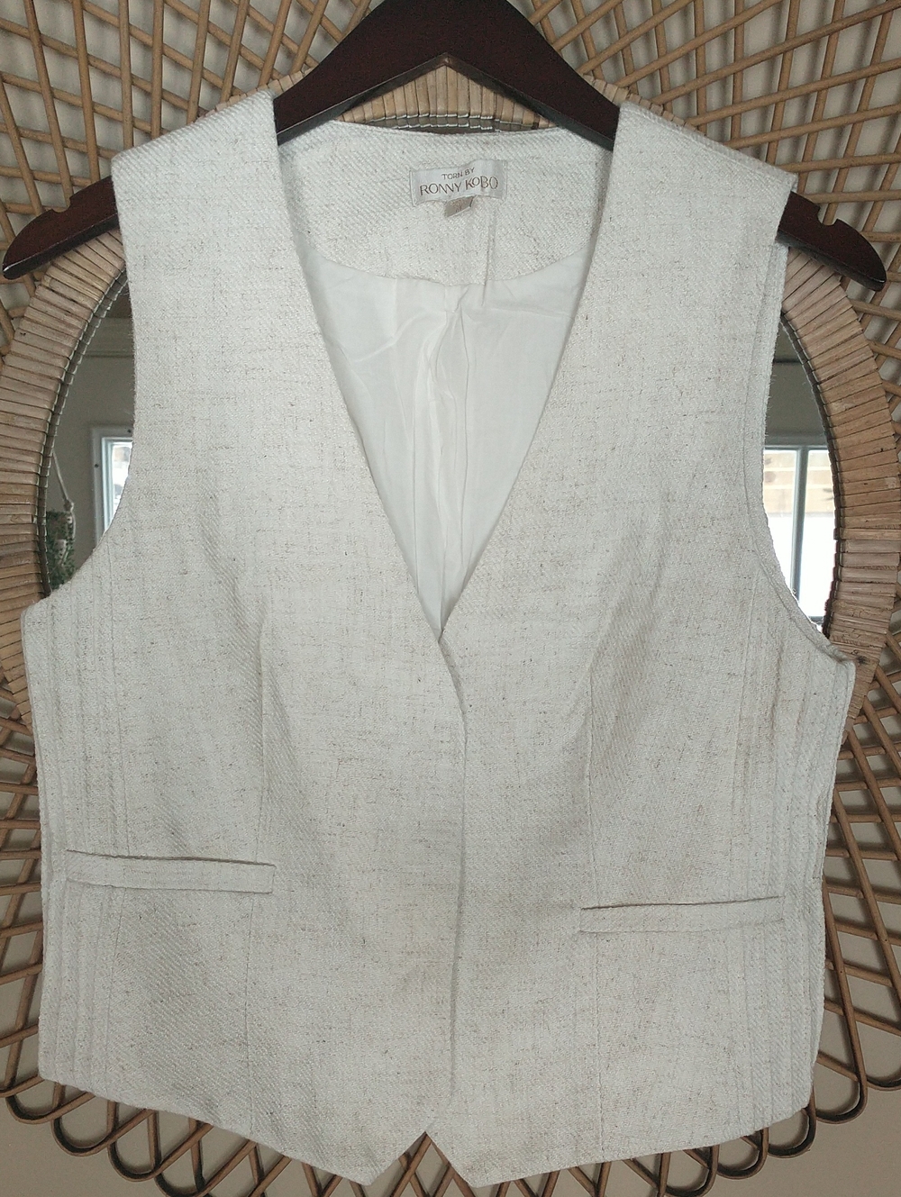 NWOT! Torn By Ronny KoBo Linen Vest Womens Size Medium Cream